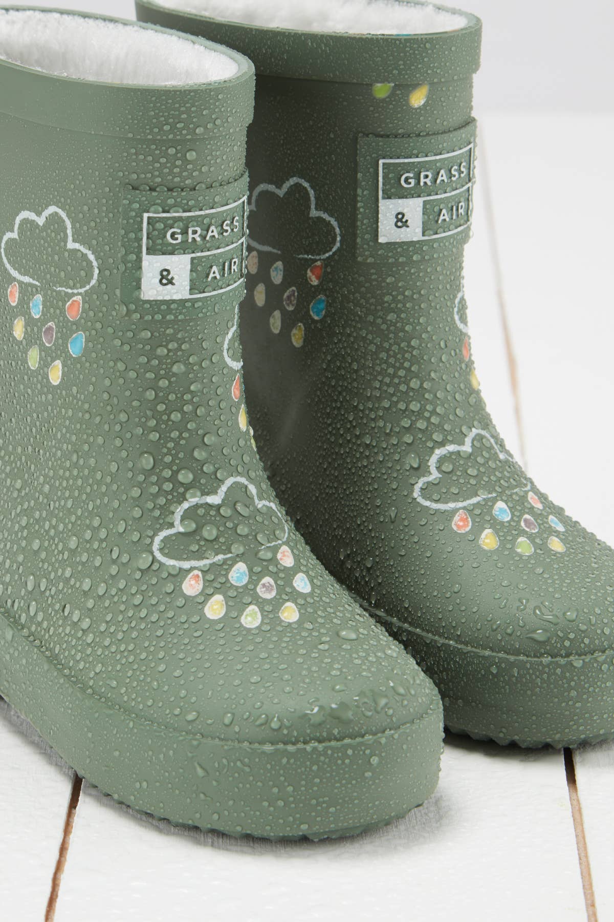 Khaki Green Colour-Changing Kids Wellies - Muddy Boots Home UK