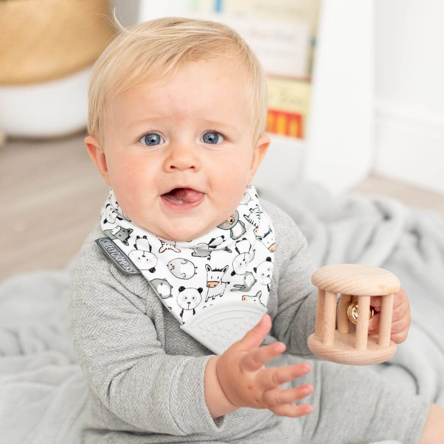 Cheeky Chompers - Neckerchew Teething Dribble Bib - Panda Pals