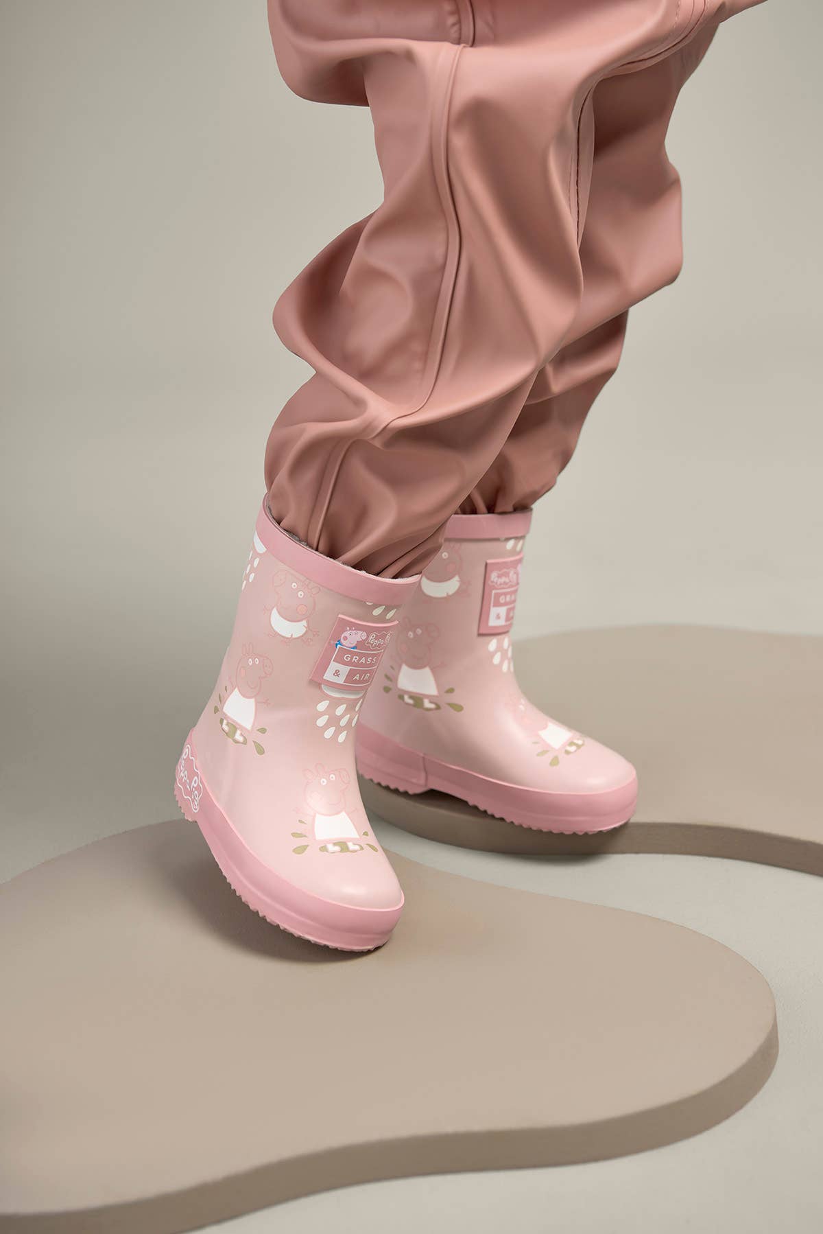 Grass & Air - Peppa Pig Pink Colour-Changing Kids Wellies, Teddy Fleece